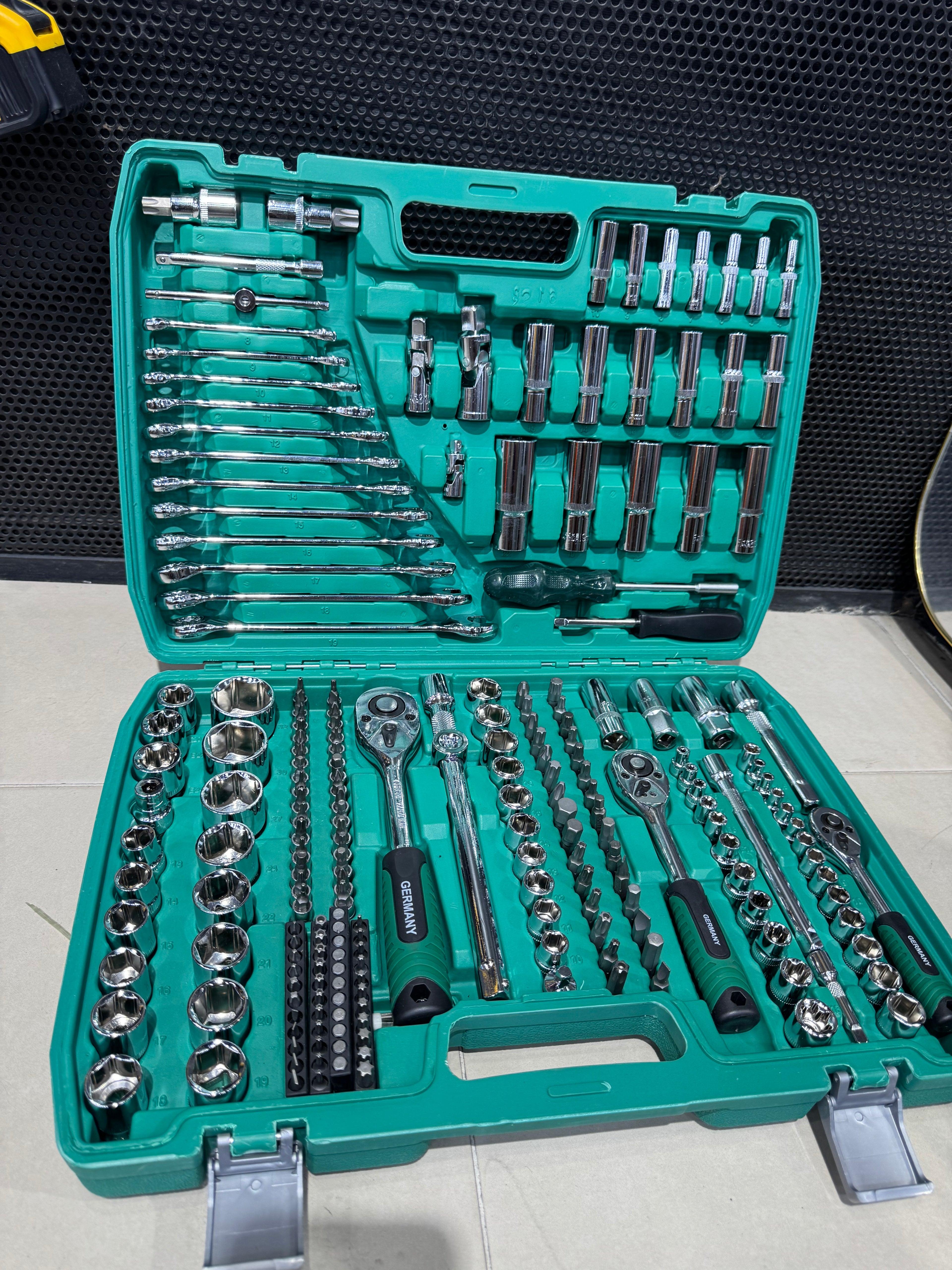 SET JUEGO DE HERRAMIENTAS 216 PIEZAS