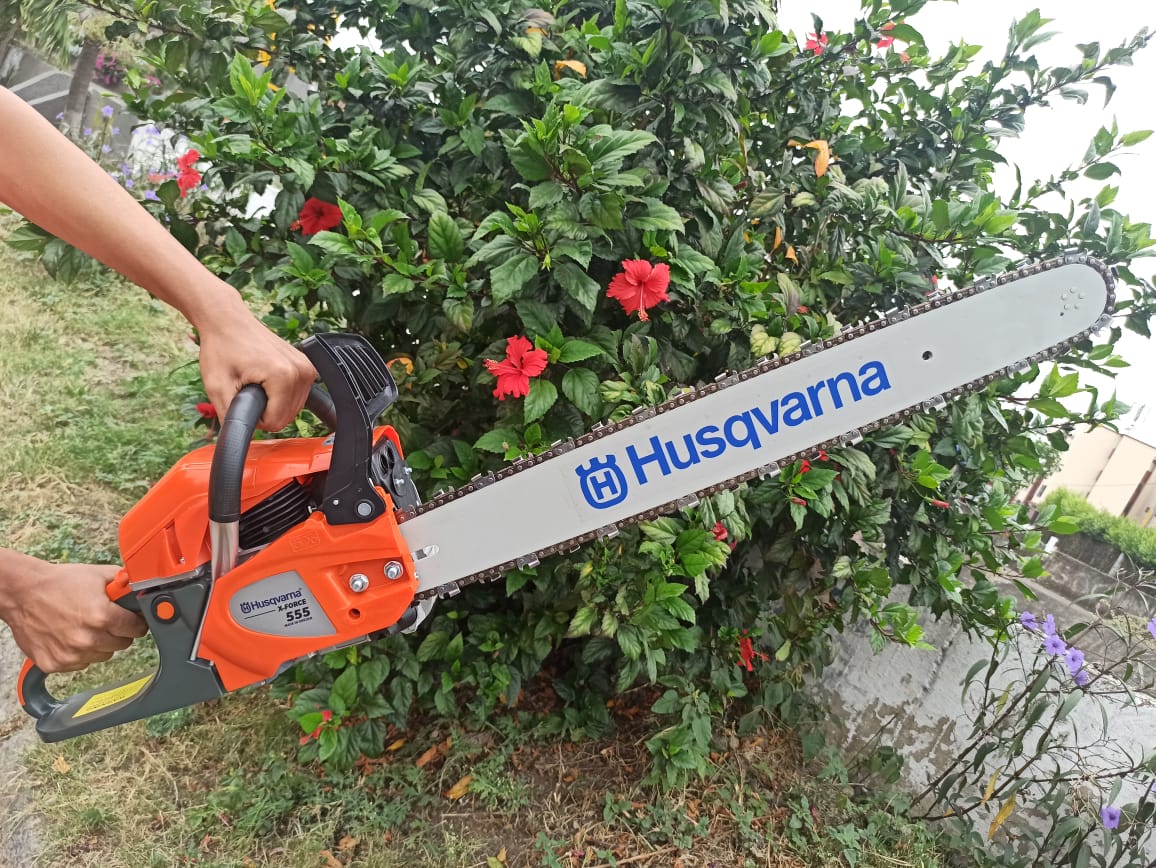 MOTOSIERRA HUSQVARNA 555 PROFESIONAL