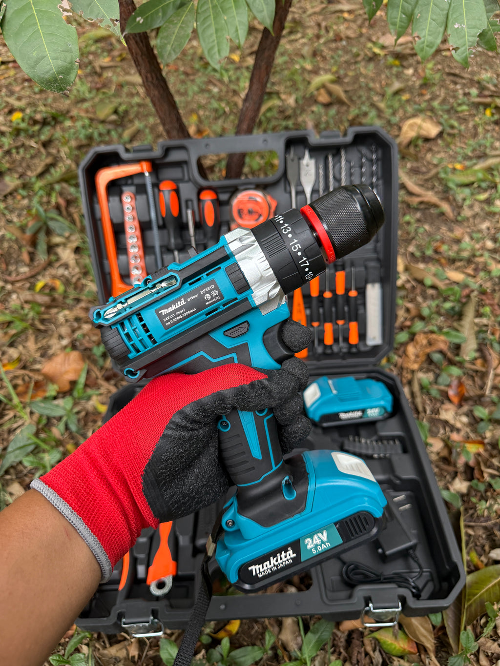 TALADRO MAKITA 24V CON ACCESORIOS