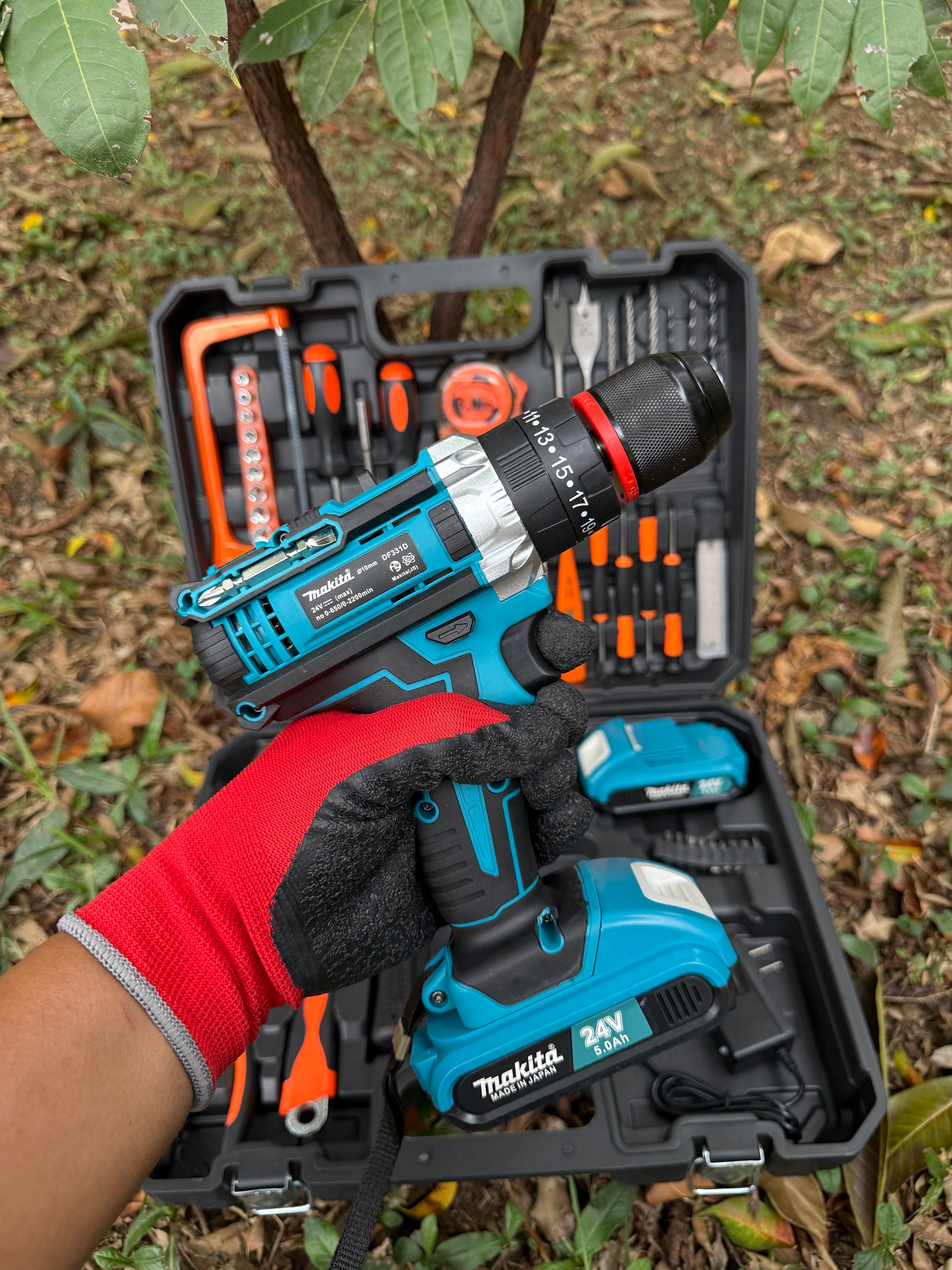 TALADRO MAKITA 24V CON ACCESORIOS