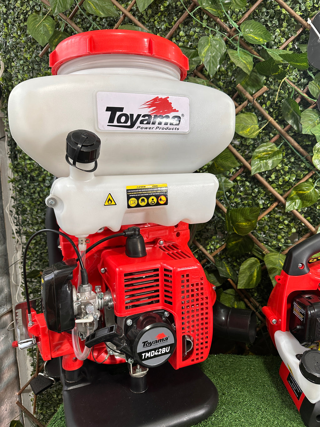 FUMIGADORA CAÑON TOYAMA TMD42BU